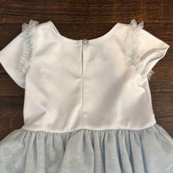 Pippa & Julie Disney’s Frozen 2 Elsa Dress - Picture 6 of 7